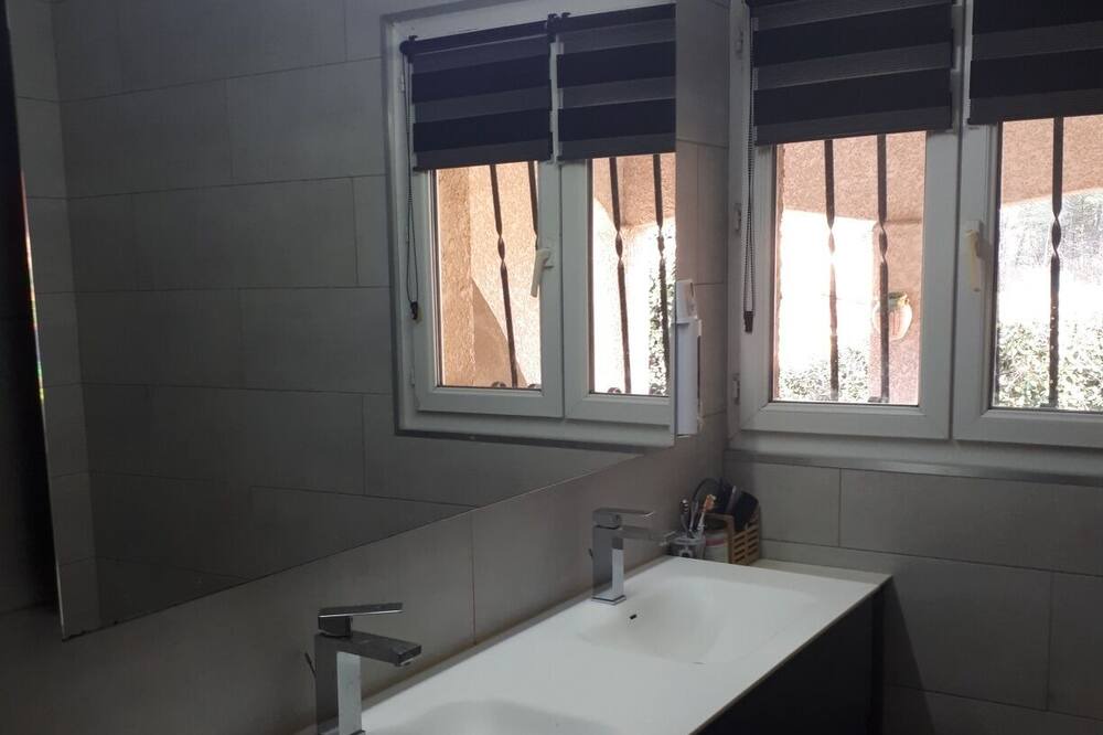 Photo of Bathroom in Laval-Pradel
