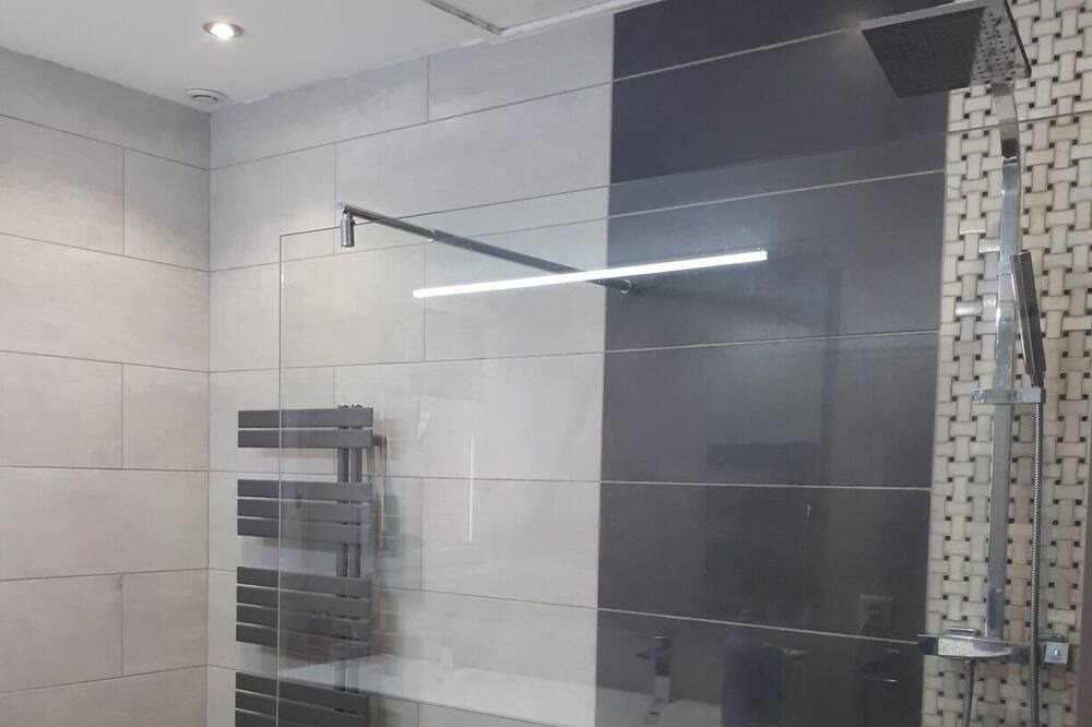 Photo of Bathroom in Laval-Pradel
