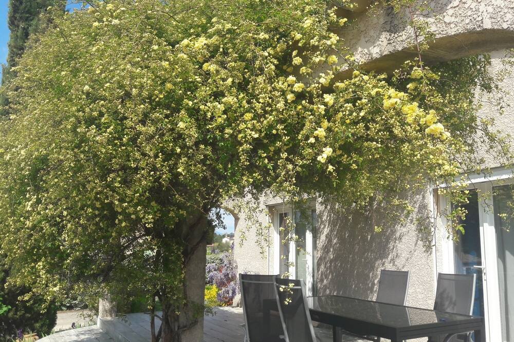 Photo of Outdoor in Laval-Pradel