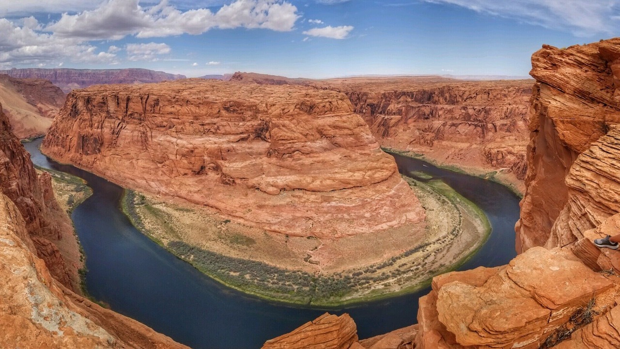 Photo of Outdoor in Page