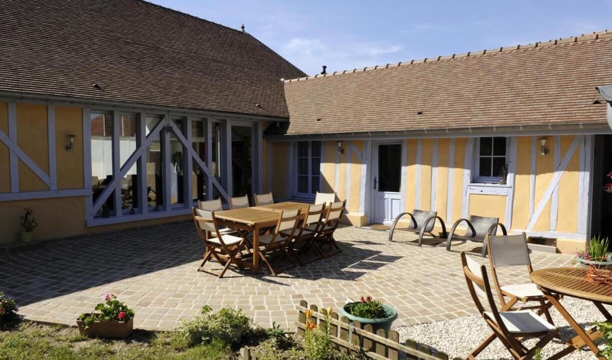 Photo of Patio Balcony in Clerey