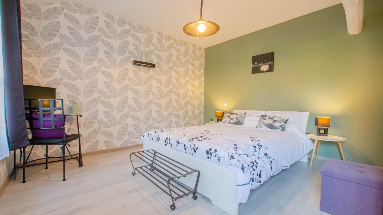 Photo of Bedroom in Clerey