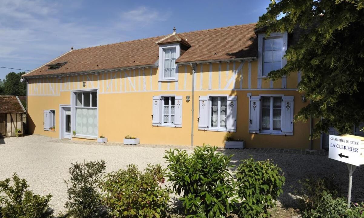 Photo of Outdoor in Clerey