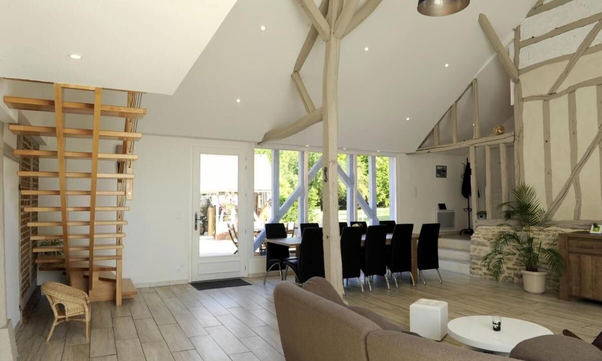 Photo of Others in Clerey