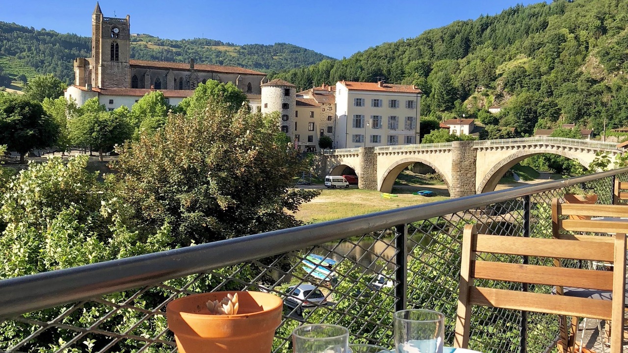 Photo of Patio Balcony in Lavoute-Chilhac