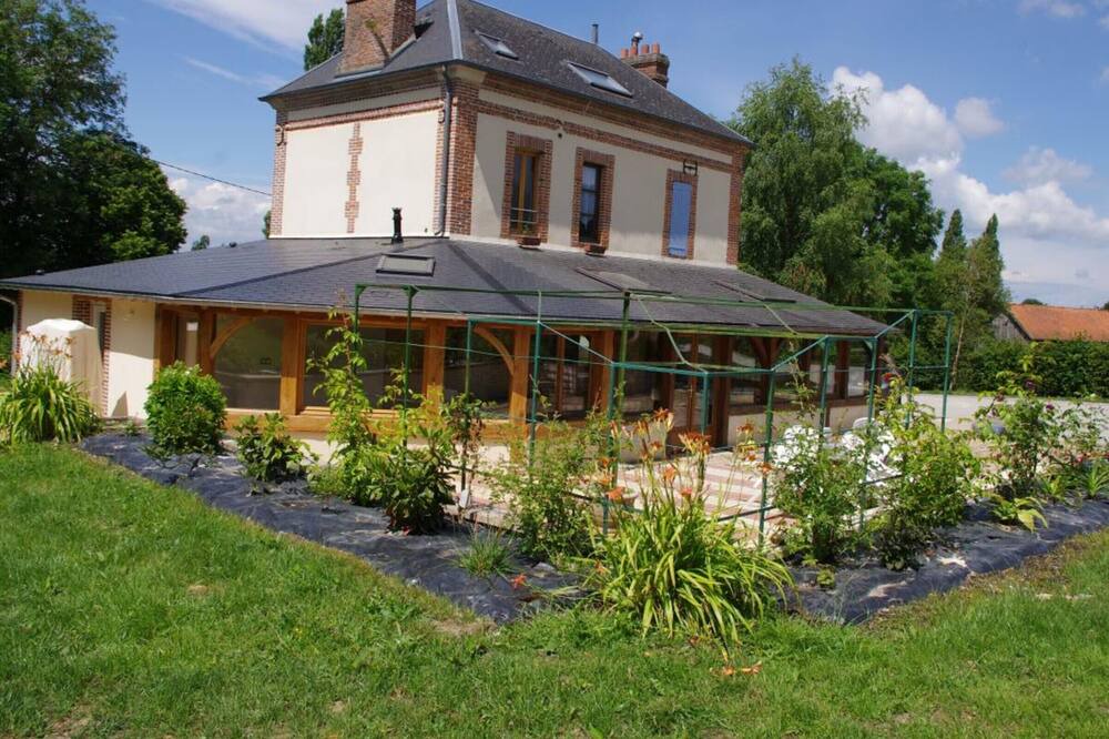 Photo of Outdoor in La Gonfriere