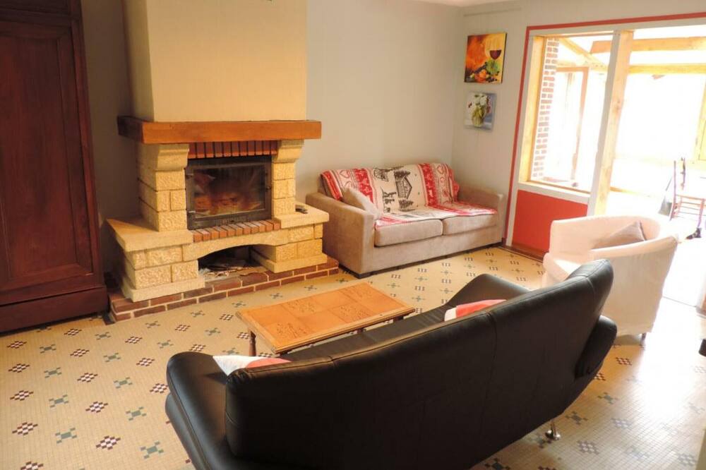 Photo of Livingroom in La Gonfriere