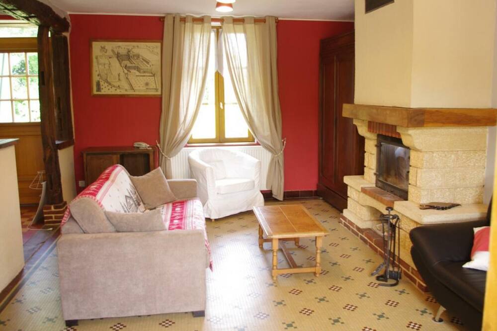 Photo of Livingroom in La Gonfriere