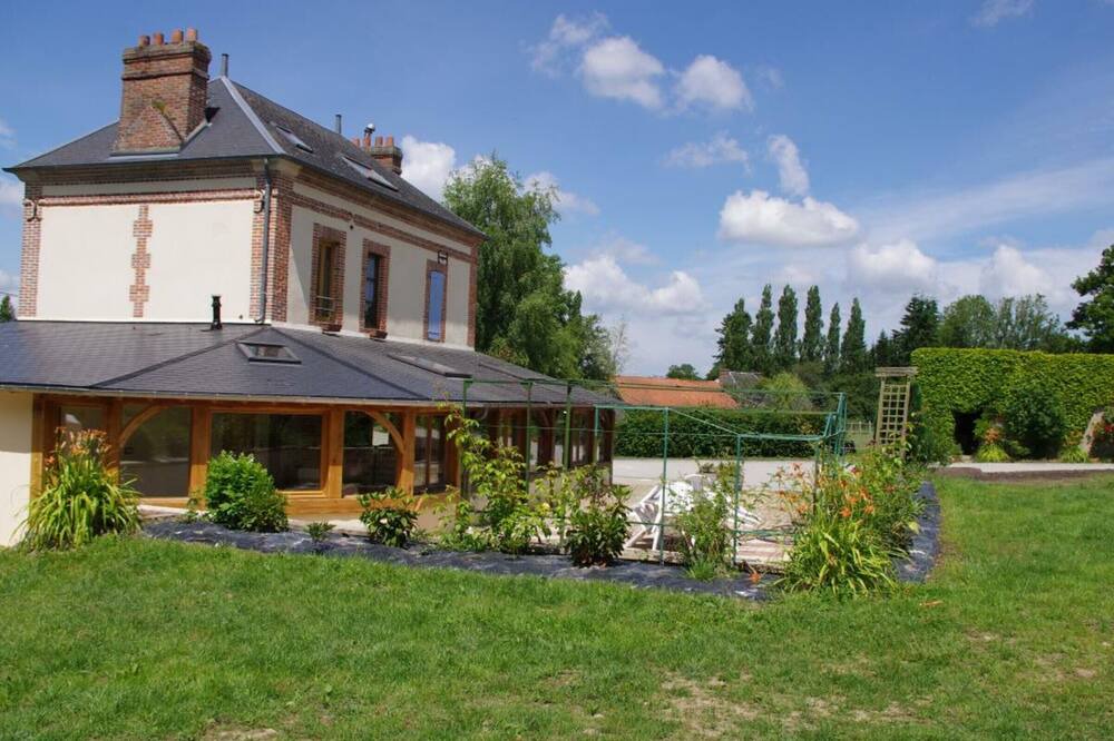 Photo of Outdoor in La Gonfriere