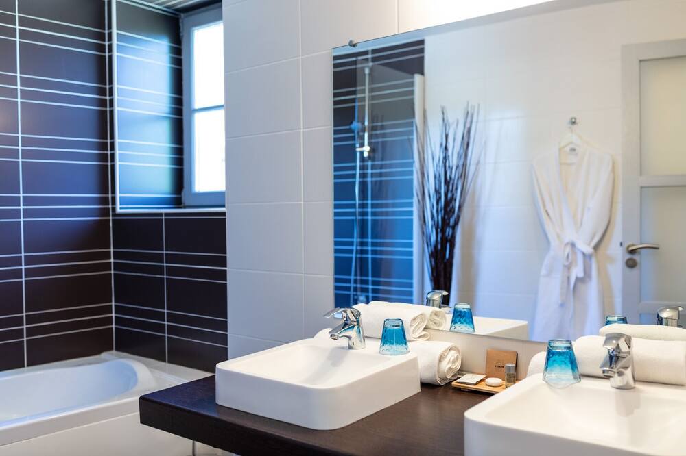Photo of Bathroom in St Gervais sur Mare