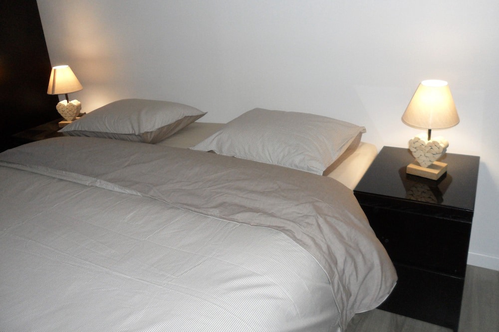 Photo of Bedroom in Thonex