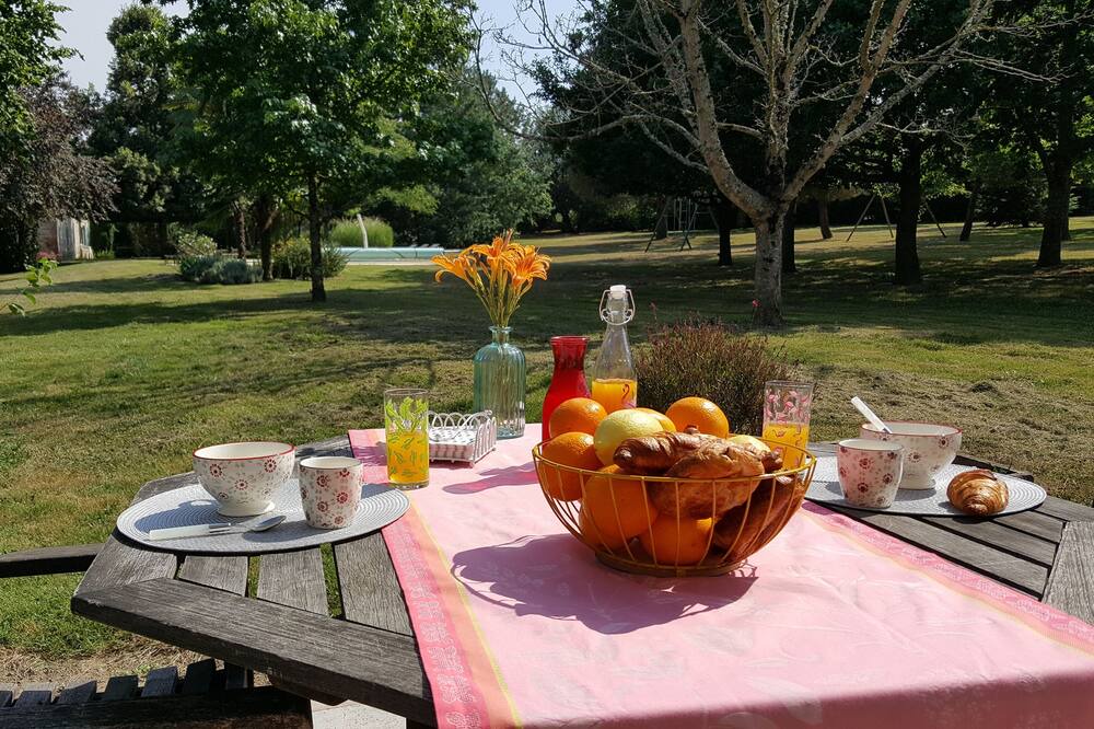 Photo of Patio Balcony in Saint-Loup