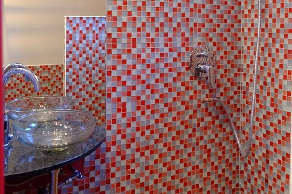 Photo of Bathroom in La Franqui