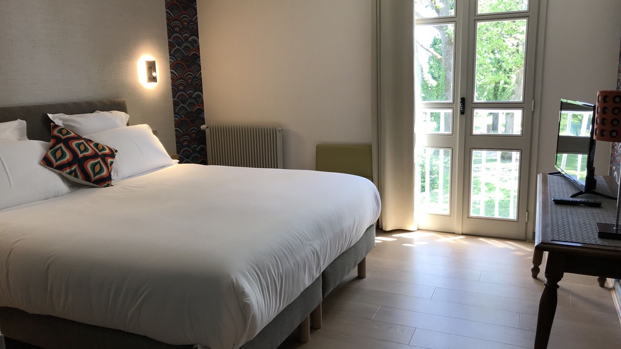 Photo of Bedroom in Replonges