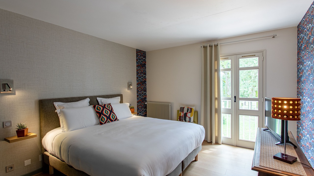 Photo of Bedroom in Replonges