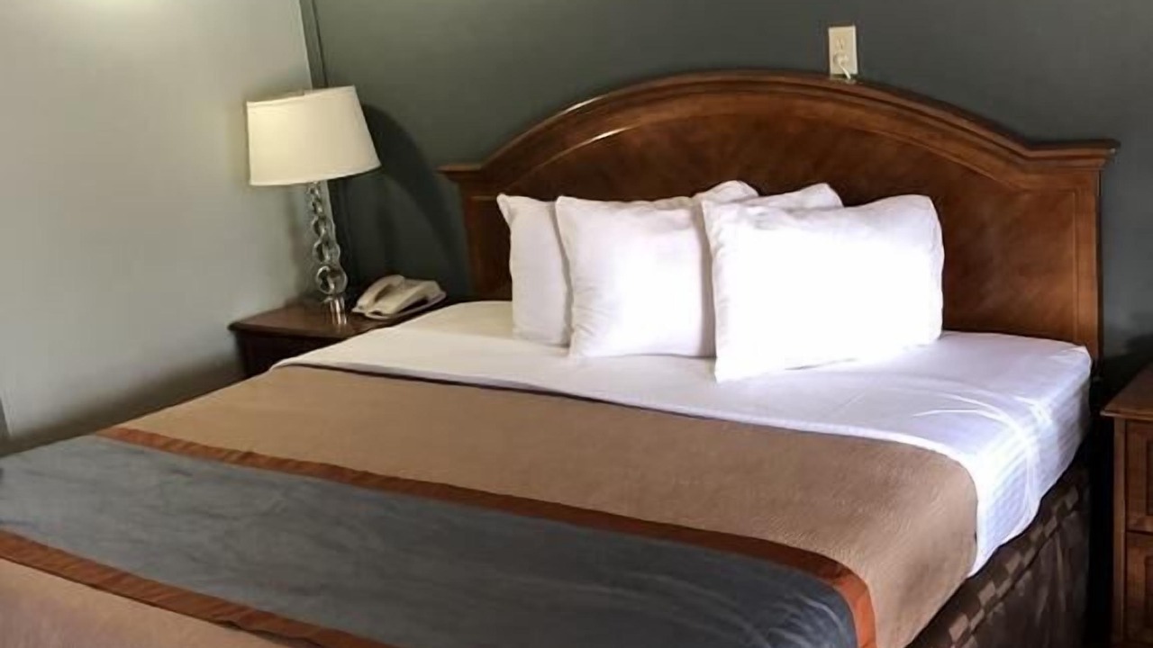 Photo of Bedroom in Yreka