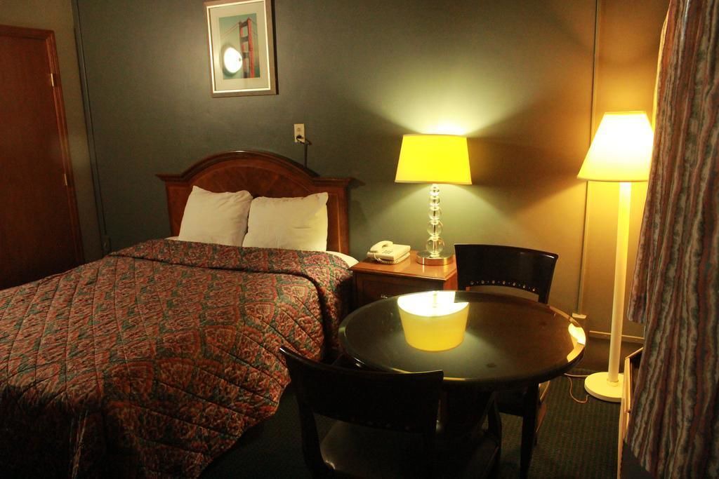 Photo of Bedroom in Yreka