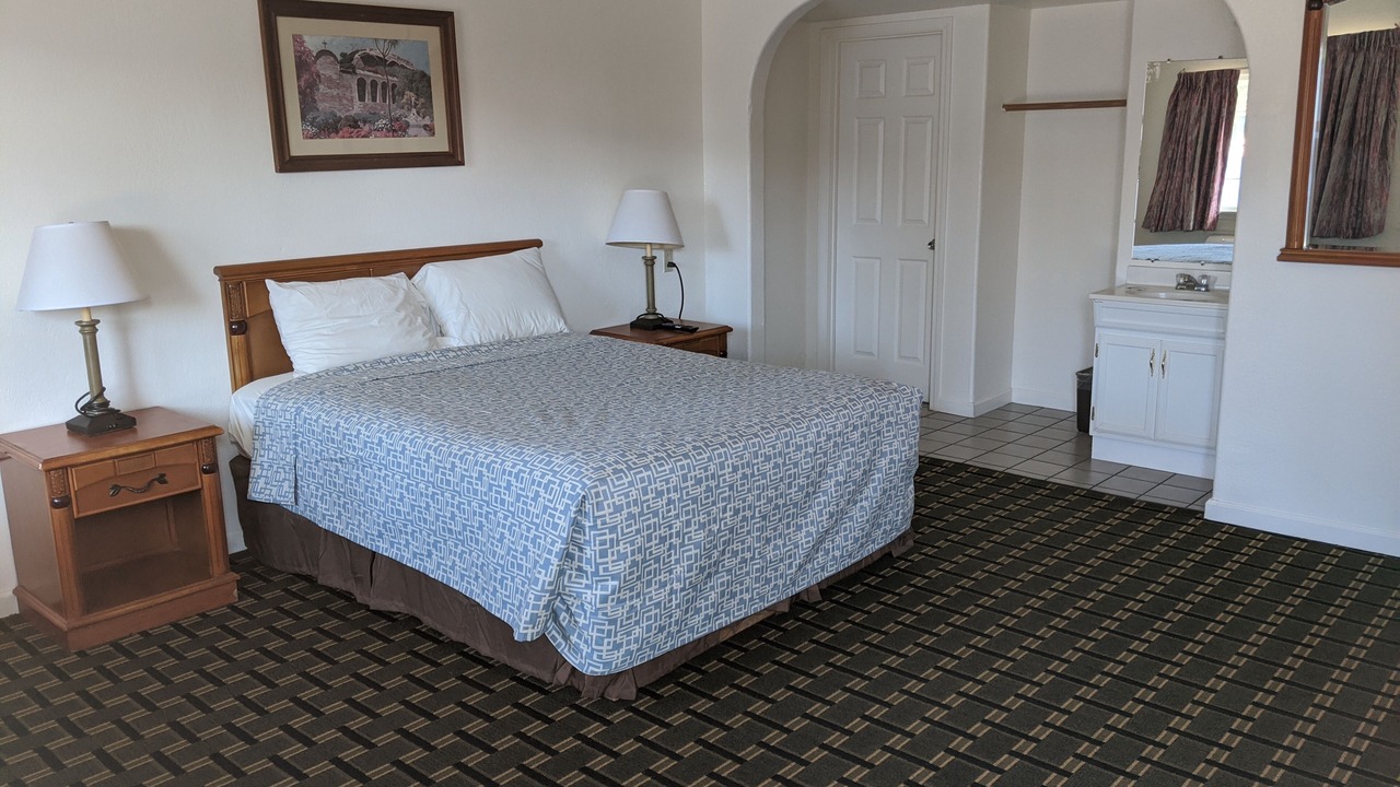 Photo of Bedroom in Cherryland