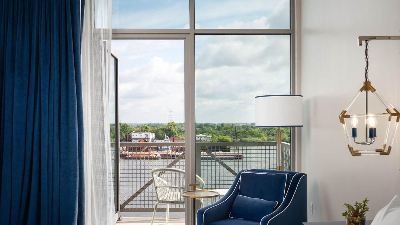 Photo of Bedroom in Historic District - North