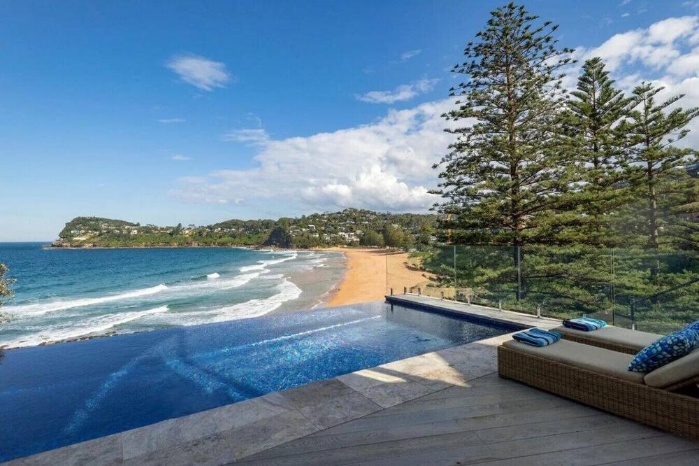 Photo of Others in Whale Beach