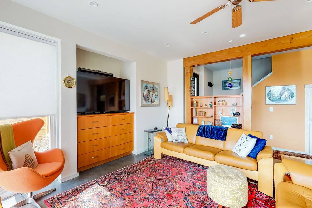 Photo of Others in Eastsound