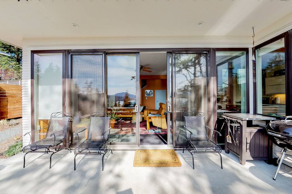 Photo of Others in Eastsound