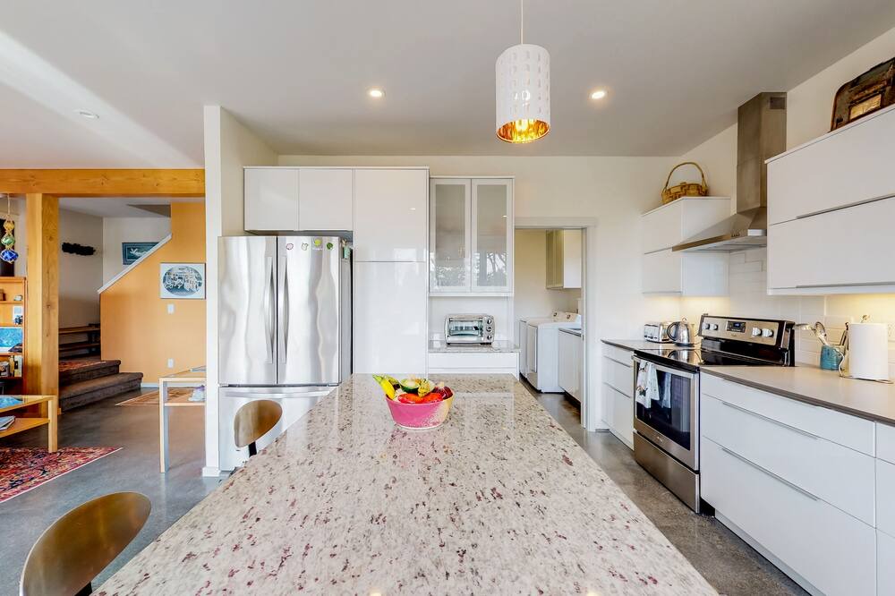 Photo of Others in Eastsound