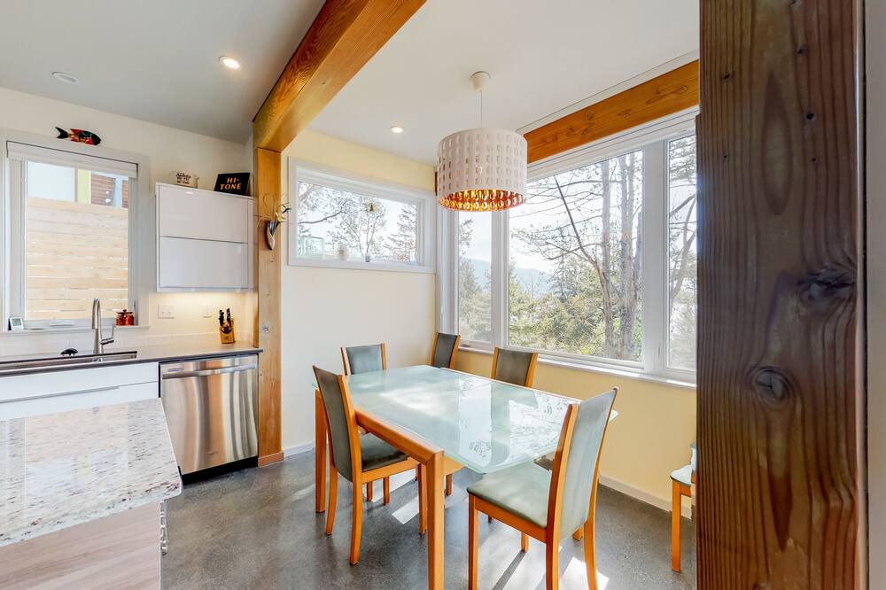 Photo of Others in Eastsound