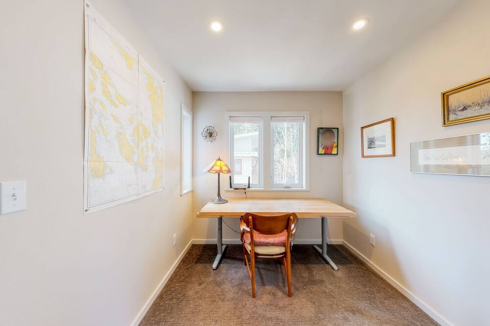 Photo of Others in Eastsound