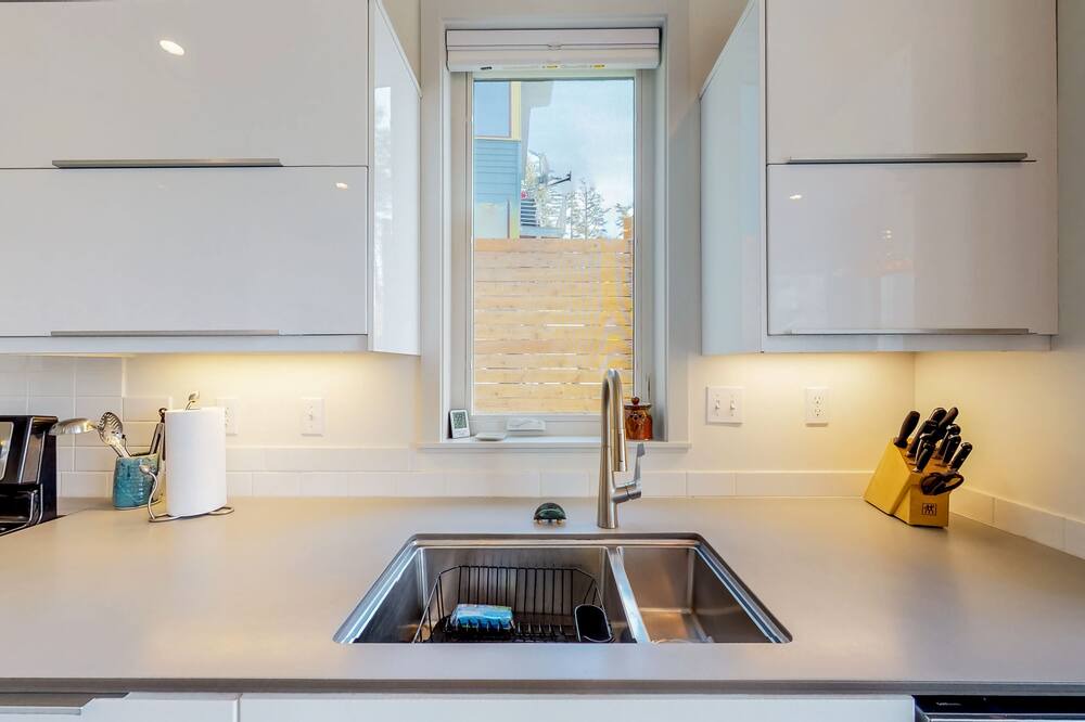 Photo of Others in Eastsound