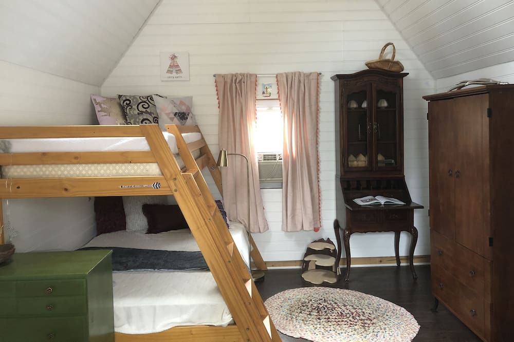 Photo of Bedroom in Airville