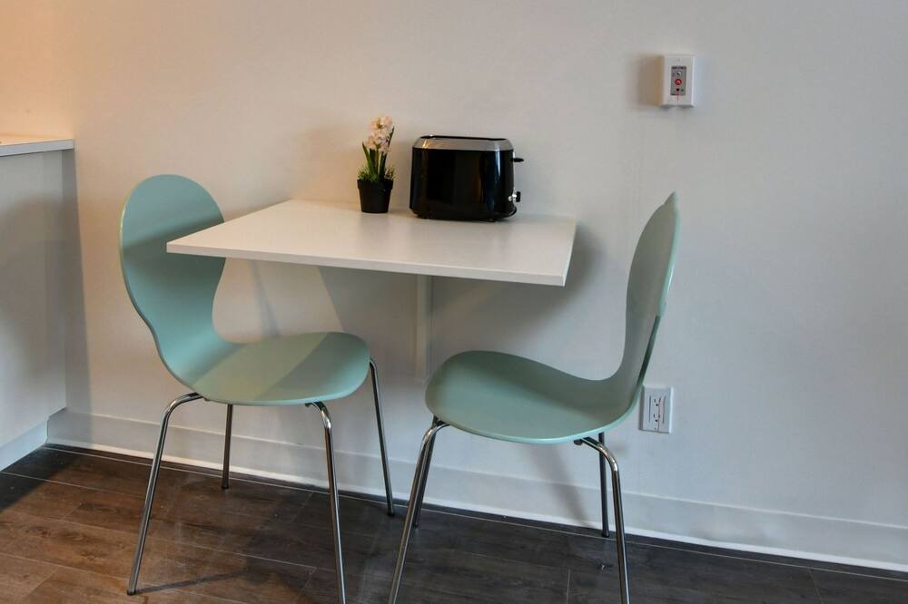 Photo of Bedroom in Laval