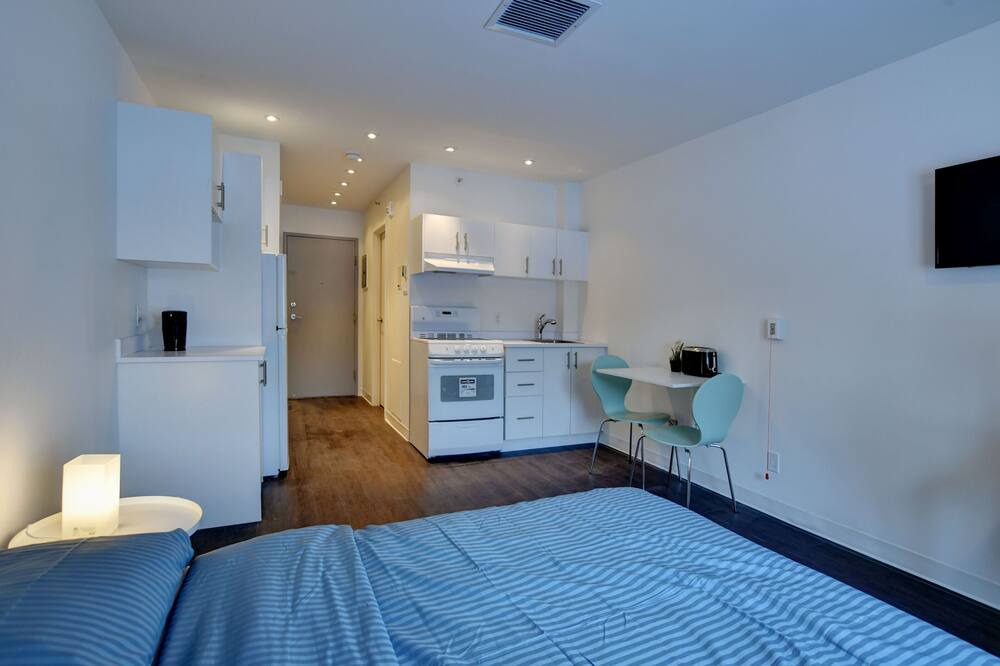 Photo of Bedroom in Laval