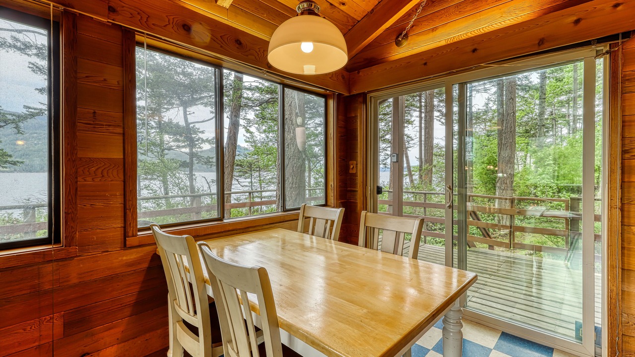 Photo of Others in Eastsound