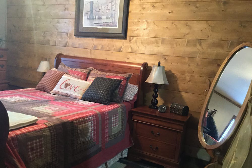 Photo of Bedroom in Monroe