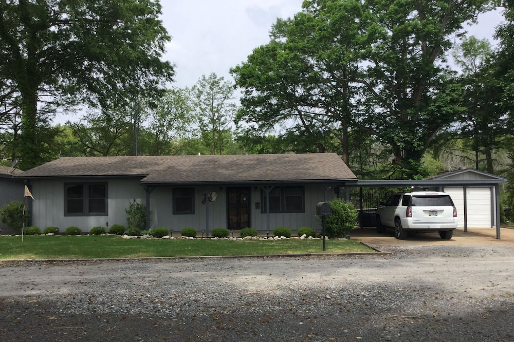 Photo of Outdoor in Monroe