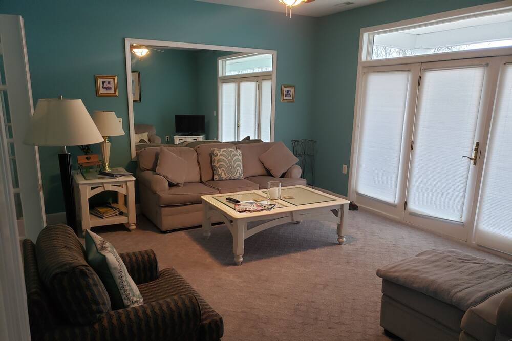 Photo of Bedroom in Solomons Island