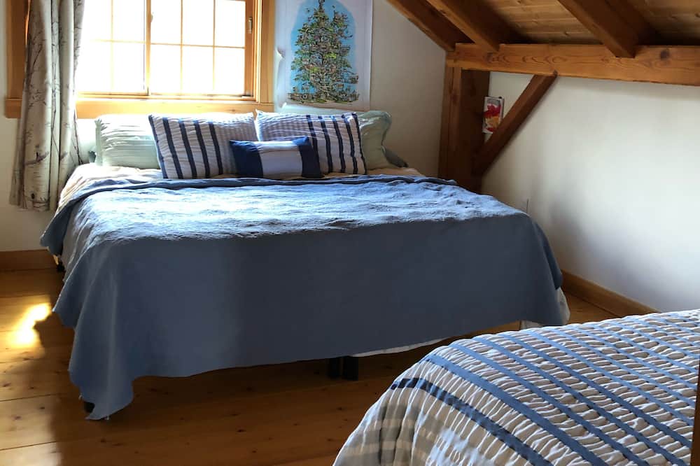 Photo of Bedroom in Rumford Center