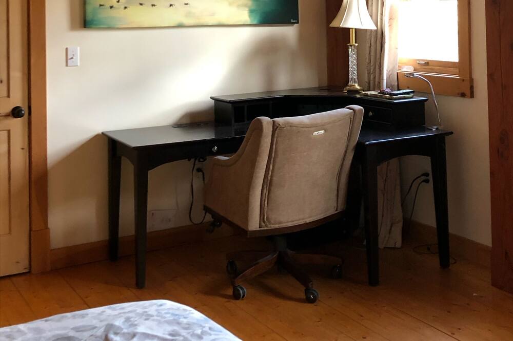 Photo of Bedroom in Rumford Center