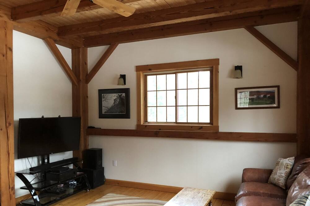 Photo of Livingroom in Rumford Center