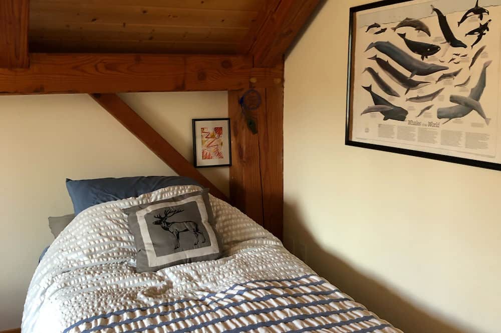 Photo of Bedroom in Rumford Center