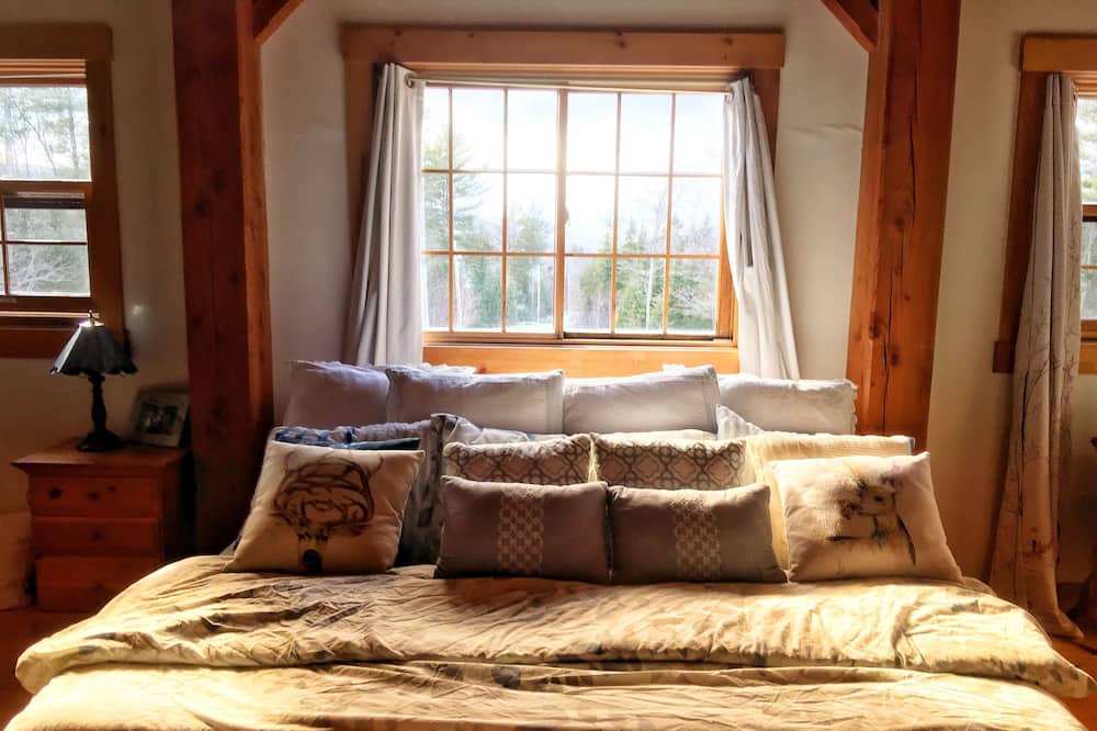 Photo of Bedroom in Rumford Center