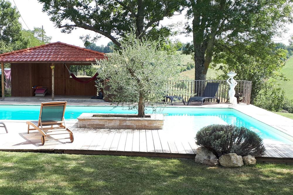Photo of Outdoor in Lescousse