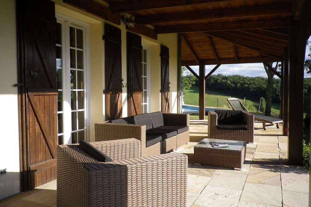 Photo of Patio Balcony in Lescousse