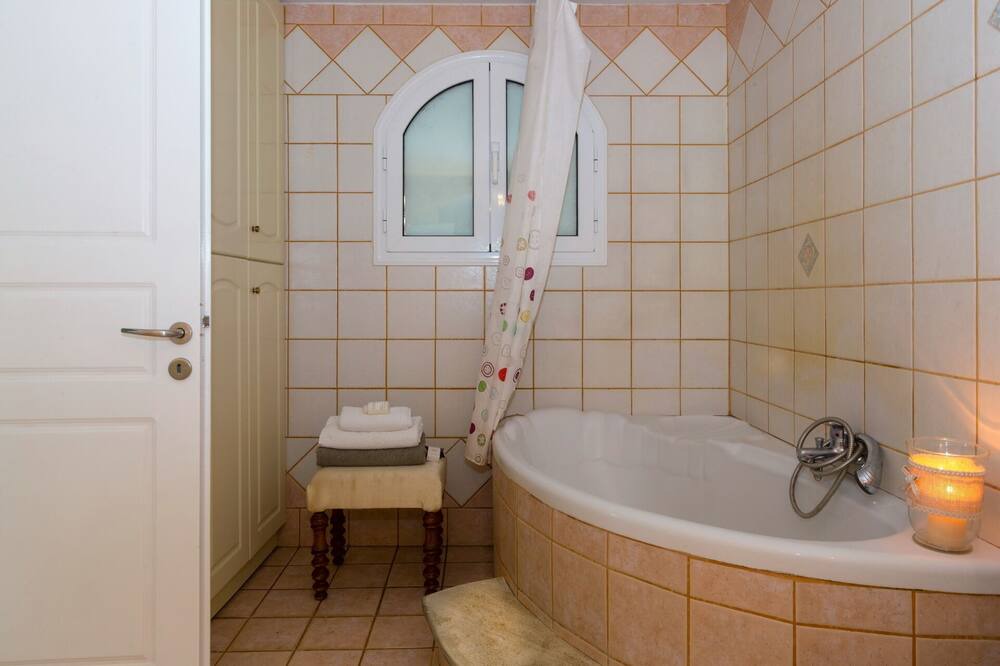 Photo of Bathroom in Termenades
