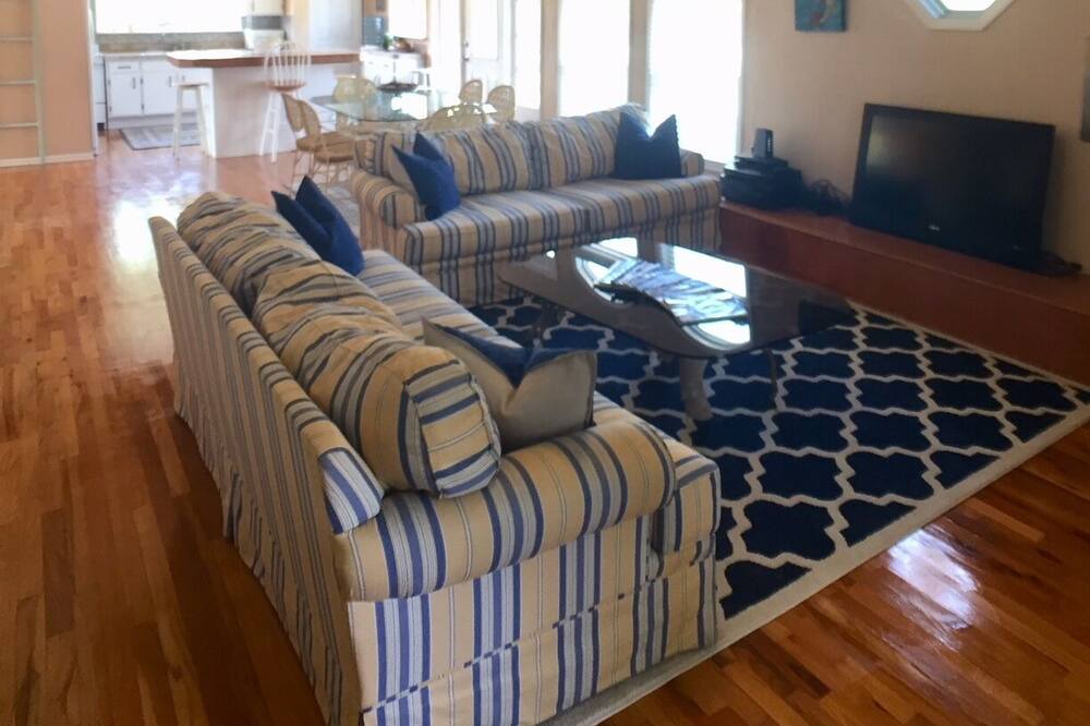Photo of Livingroom in Alligator Point
