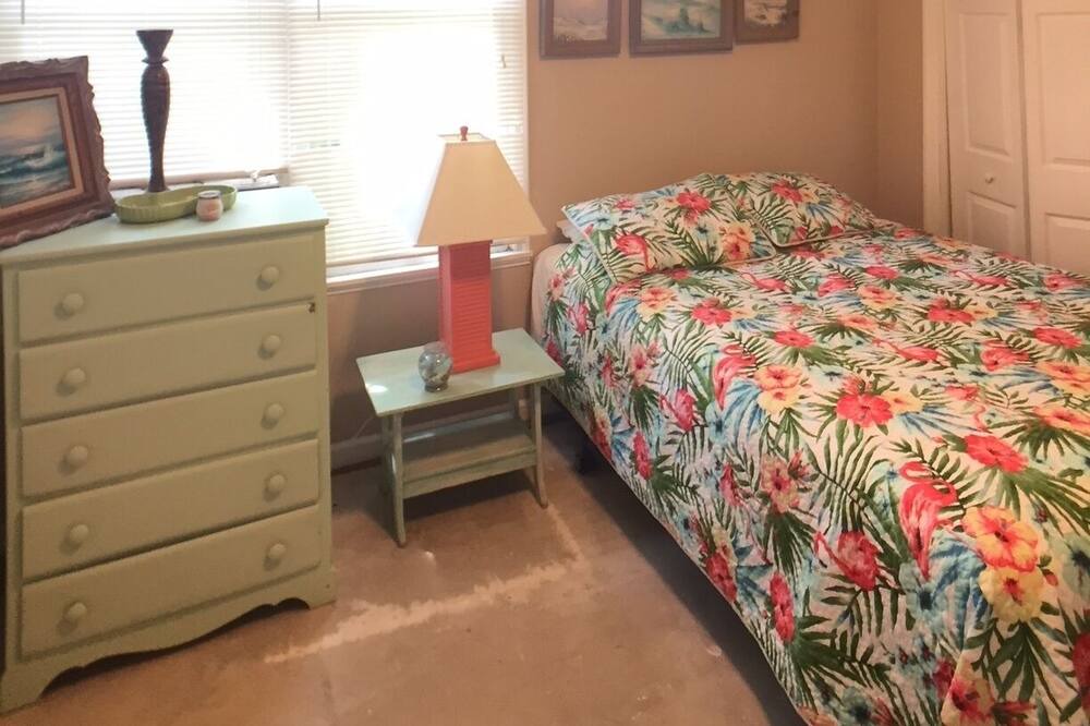 Photo of Bedroom in Alligator Point