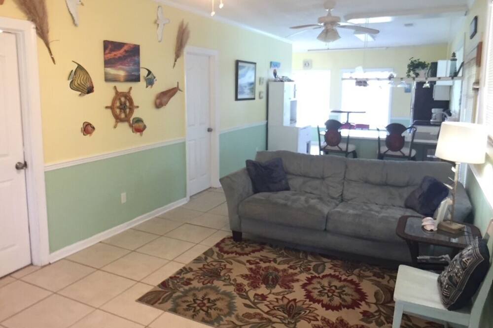 Photo of Livingroom in Alligator Point