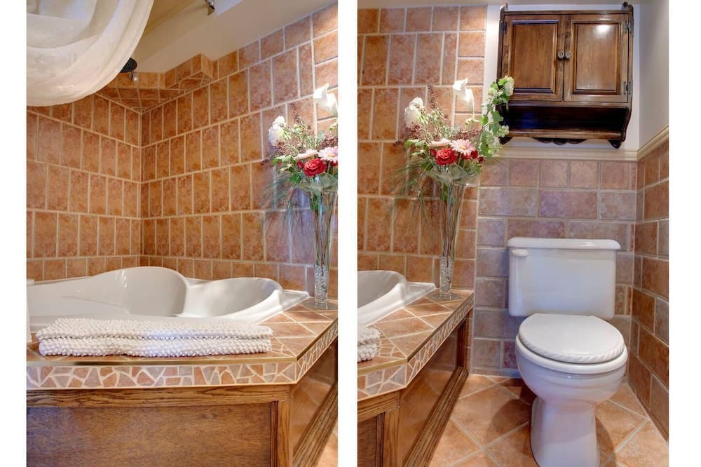 Photo of Bathroom in Pincourt