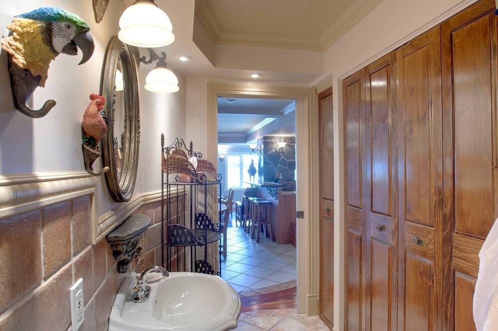 Photo of Bedroom in Pincourt